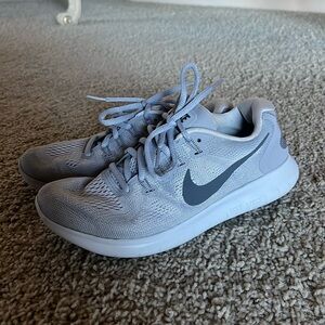 Nike Women's Gray Running Shoes
